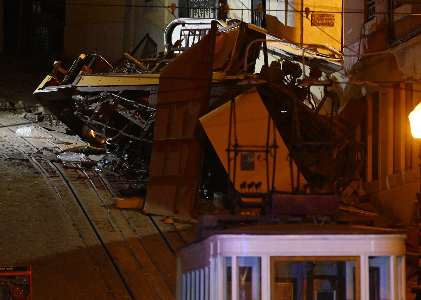 Zi de doliu național în Portugalia, după tragedia funicularului Gloria. Șefa diplomației române a transmis condoleanțe