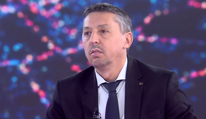 Sfatul ministrului Daniel David pentru părinți: „Să își ducă luni copiii la școală”. Ce spune despre „esența” profesiei de dascăl