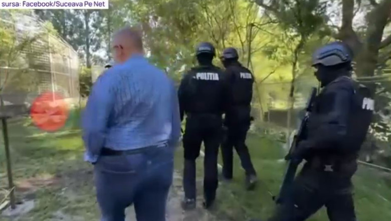 VIDEO Intervenție cu mascații la grădina zoologică din Suceava, după ce mai mulți copii au fost răniți de animale sălbatice