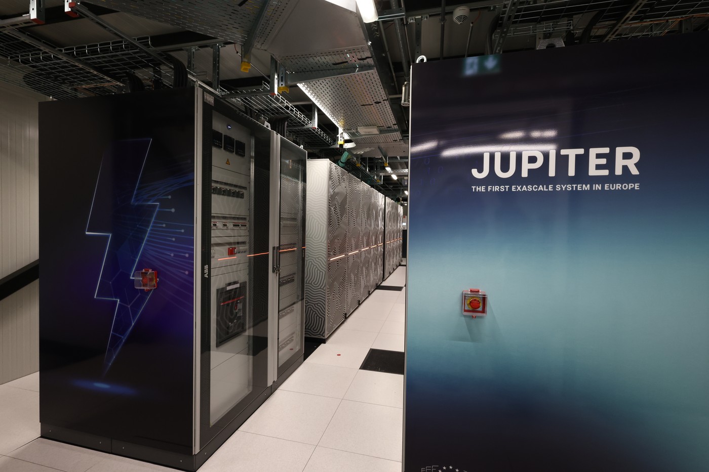 Cel mai rapid supercomputer din Europa a fost inaugurat în Germania. Cum ar putea să schimbe viitorul AI