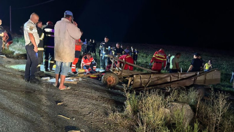 Accident grav: Doi bărbați au decedat după ce o autoutilitară a lovit o căruţă, în judeţul Iaşi. Calul care tracta atelajul a murit