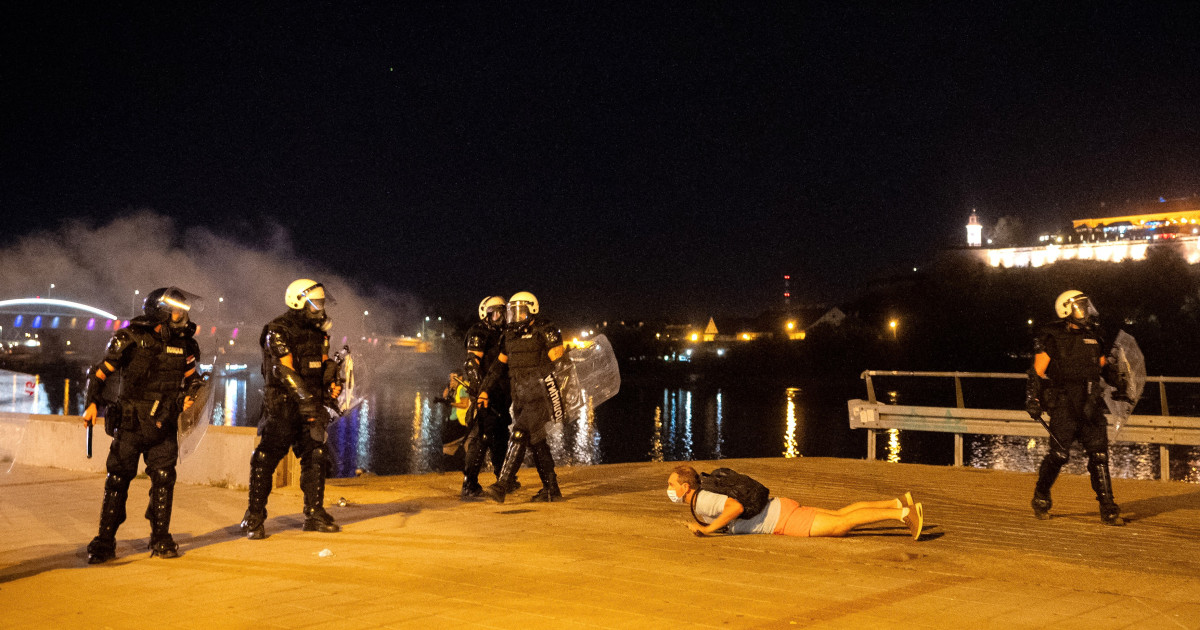 Protestele antiguvernamentale din Novi Sad escaladează