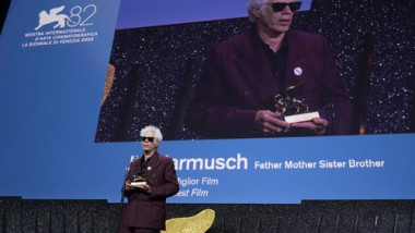 „Father Mother Sister Brother”, de Jim Jarmusch, a câştigat, sâmbătă, Leul de Aur