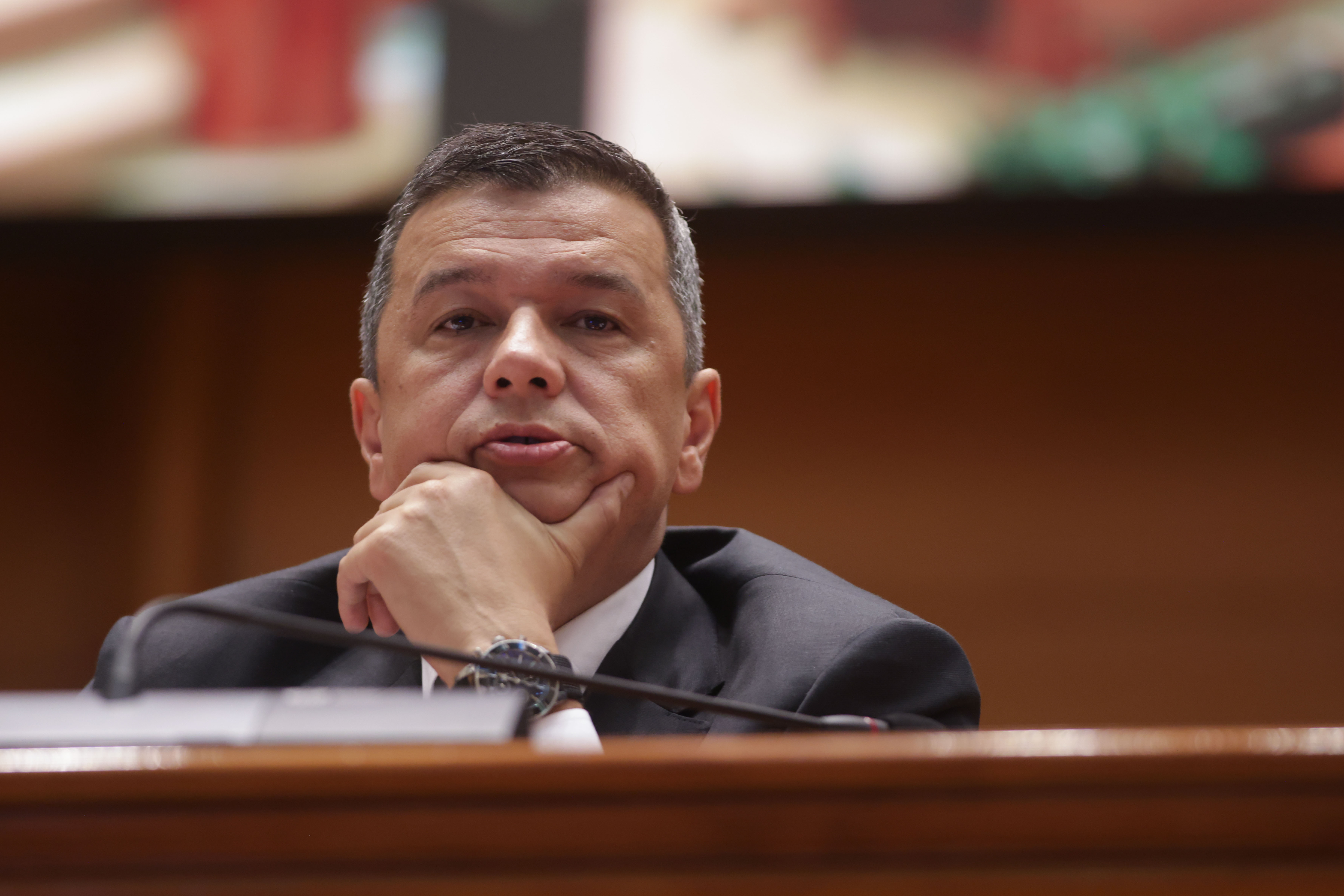 Grindeanu dă vina pe Boloș pentru cheltuirea banilor din fondul de rezervă: „Acest mecanism a fost propus de ministrul Finanţelor”