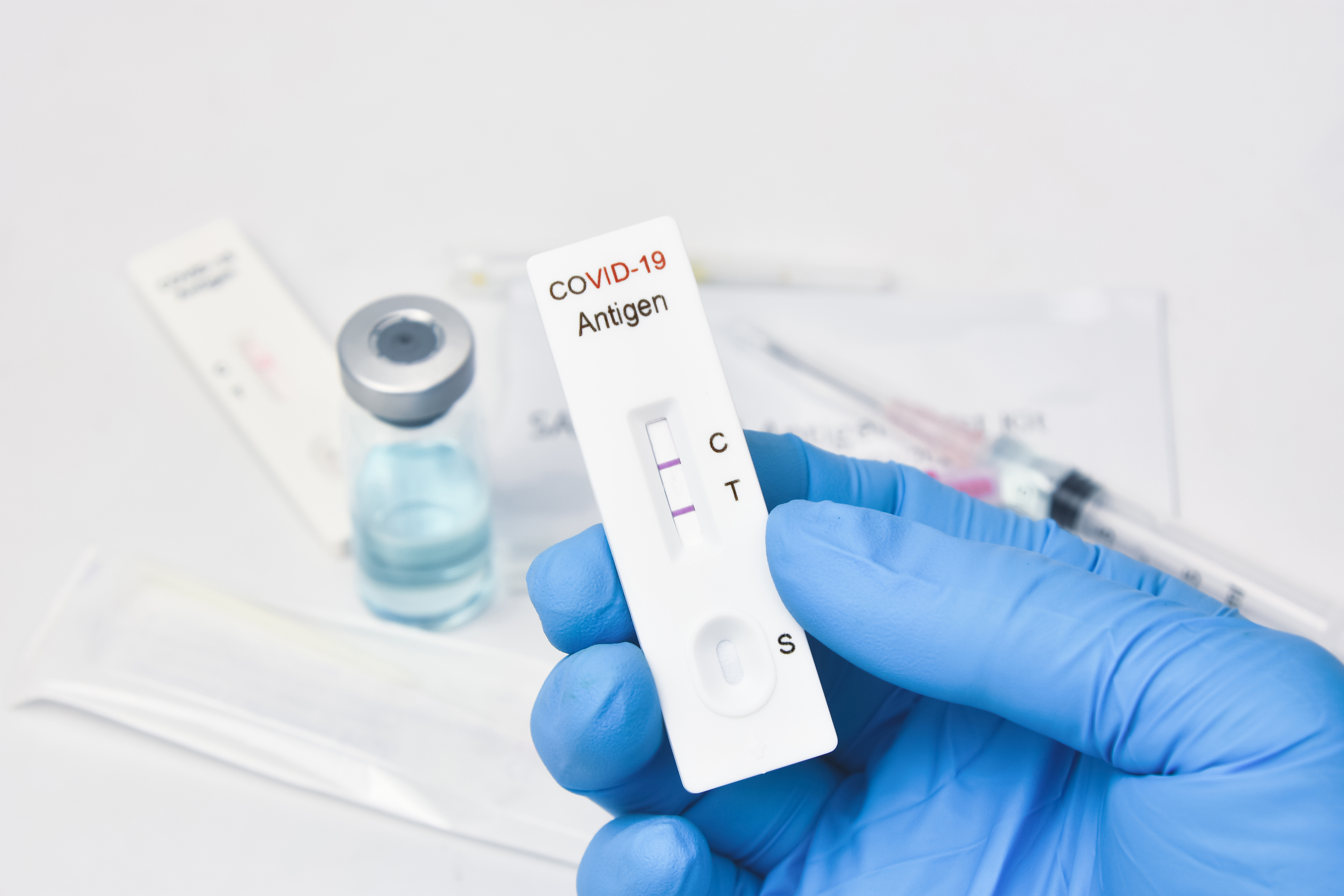 Cazurile de COVID-19 cresc în rândul copiilor, odată cu începerea anului școlar. Medicii avertizează: „Apar zilnic noi îmbolnăviri”