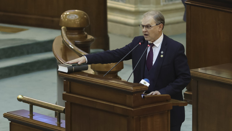 BUCURESTI - PARLAMENT - SENAT - DEOPUNERE JURAMANT - 21 DEC 2024