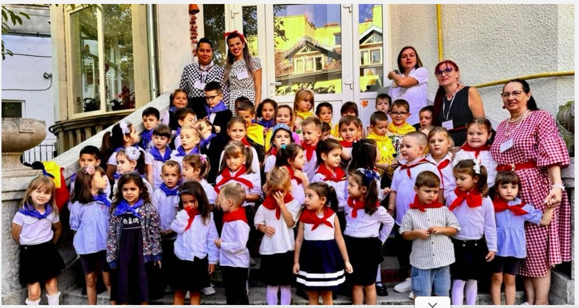 „Șoimii patriei” la o grădiniță din Satu Mare. Poliția a deschis dosar penal. „Un spectacol de propagandă comunistă”, acuză IICCMER