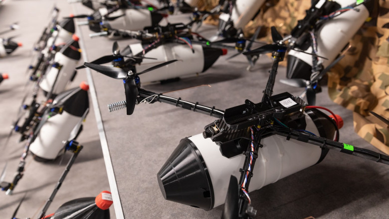 drone FPV ucrainene cu fibră optică