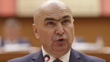 PARLAMENT_ASUMARE_5_PACHETE_BOLOJAN_007_INQUAM_Photos_Octav_Ganea