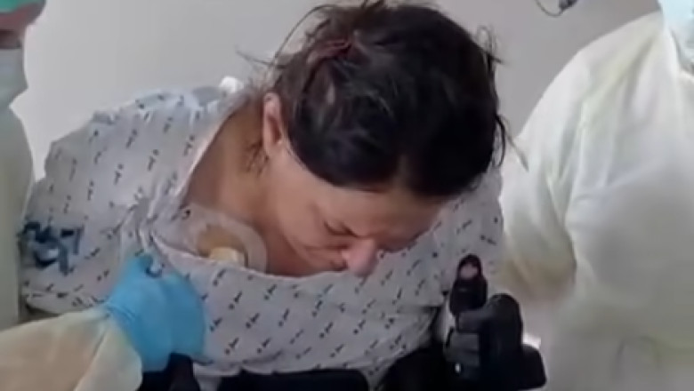 VIDEO  Noi informații despre starea româncei cu arsuri grave, internată la Floreasca și trimisă apoi în Belgia: Lavinia a făcut primii pași