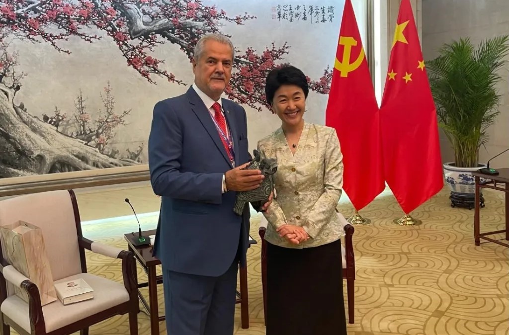 Adrian Năstase participă la parada militară de la Beijing, unde vor fi prezenți Xi Jinping, Vladimir Putin și Kim Jong