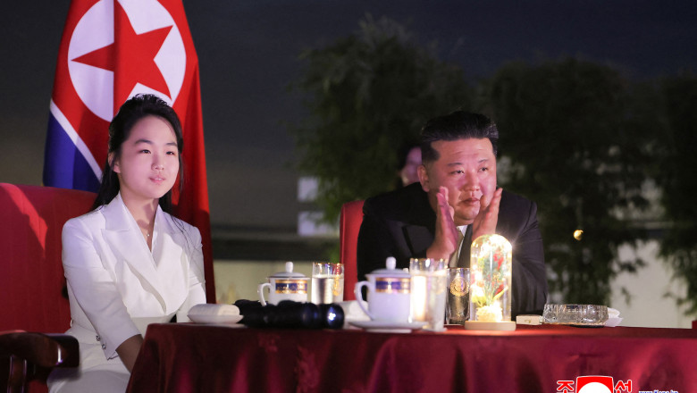 FOTO  Cine e Kim Ju Ae, fiica și posibilă succesoare a dictatorului de la Phenian: nici măcar vârsta sa exactă nu este cunoscută