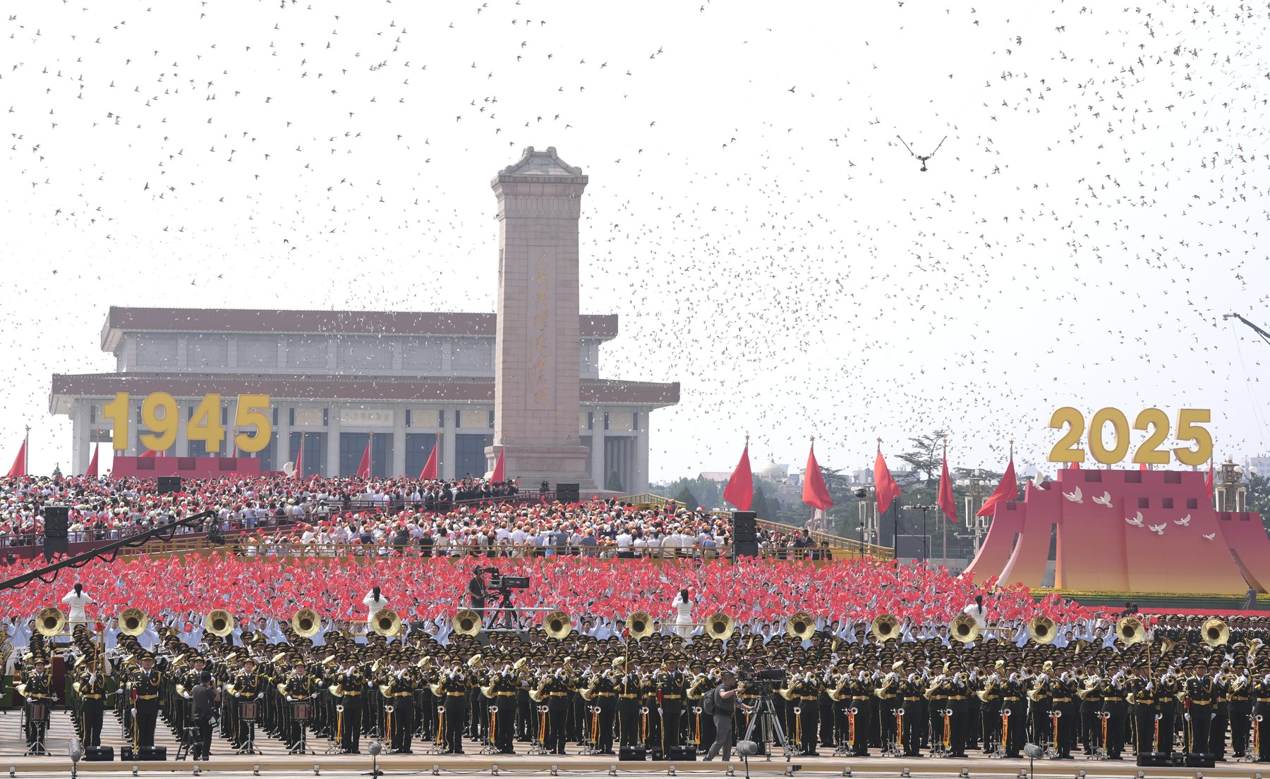 „A fost principalul oaspete”. Cum a reflectat presa aservită Kremlinului parada grandioasă organizată de către Xi Jinping