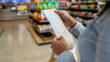 Lista produselor alimentare fără adaos plafonat. Foto Getty Images