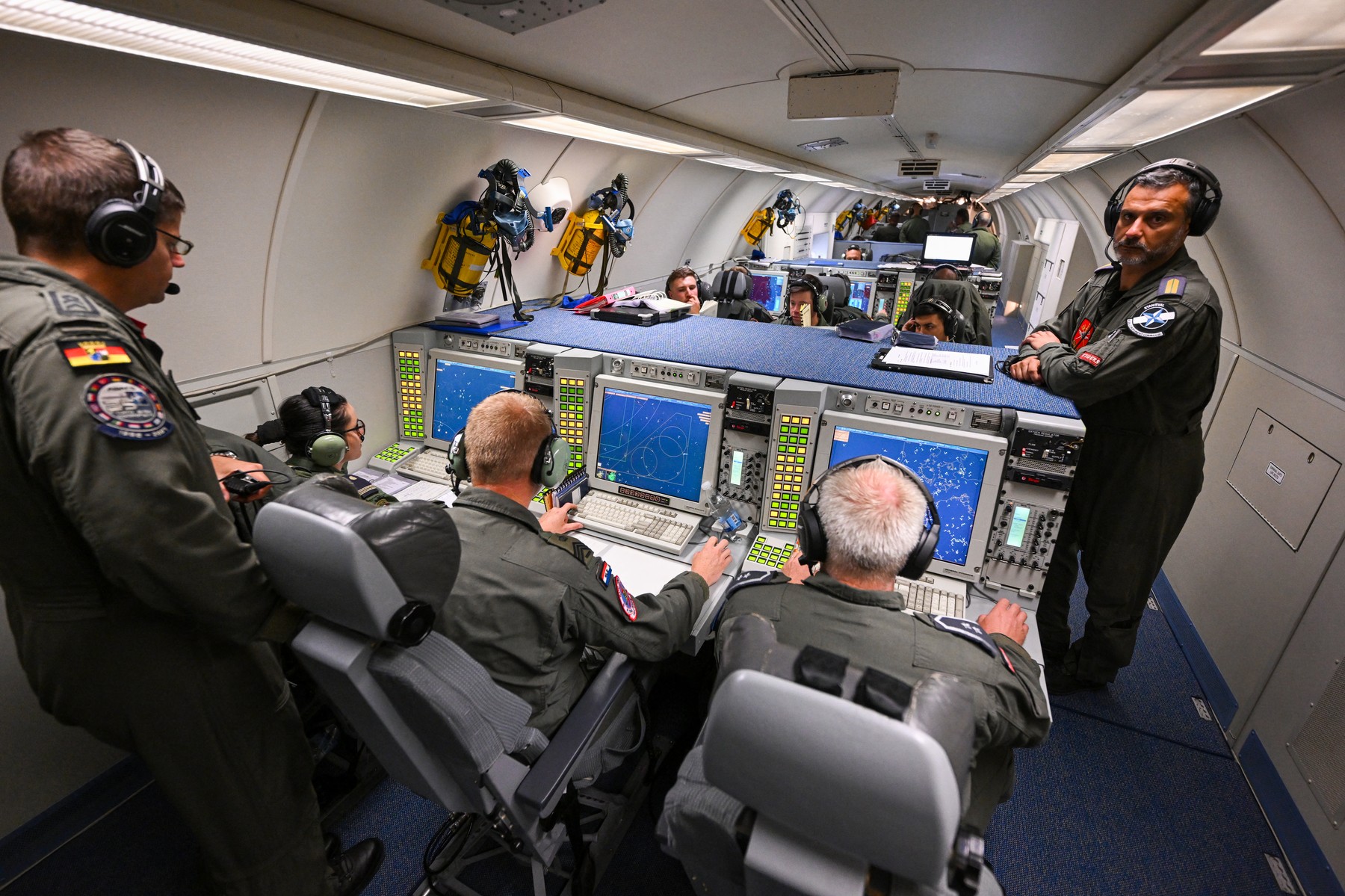 Cum e organizată apărarea antiaeriană a NATO în Europa și cât de eficientă e în respingerea dronelor rusești. Concluziile The Economist