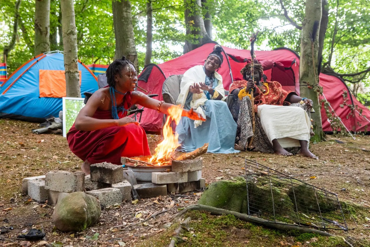 Trei oameni s-au autoproclamat trib african și și-au instalat „Regatul Kubala” în Scoția. Povestea lor a ajuns virală pe TikTok