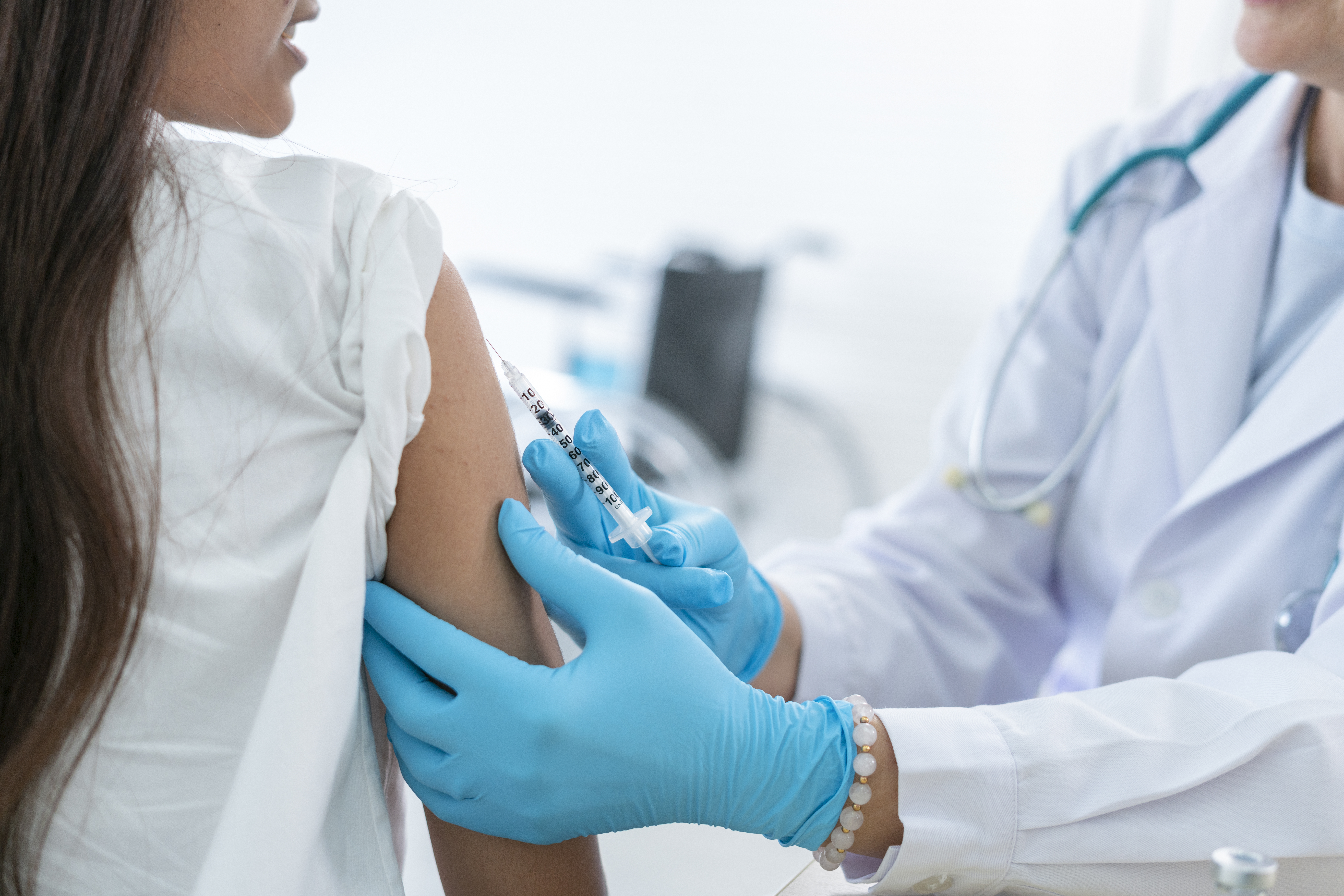 Categorii de persoane care nu se mai pot vaccina gratuit. Medicii avertizează: „Mulți oameni se află în această situație”