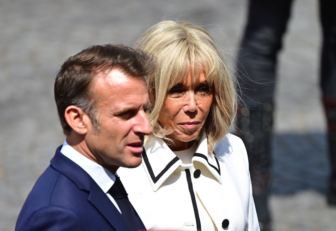 Emmanuel și Brigitte Macron vor prezenta „dovezi științifice” că soția președintelui Franței este femeie, într-un proces din SUA