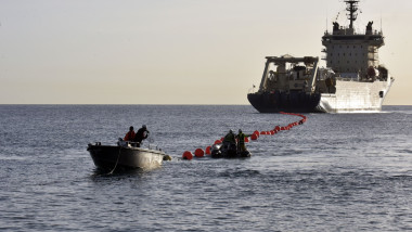 Cabluri submarine