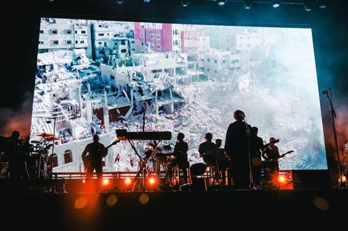 Massive Attack își retrage muzica de pe Spotify în semn de protest față de investiția CEO-ului în domeniul AI militară