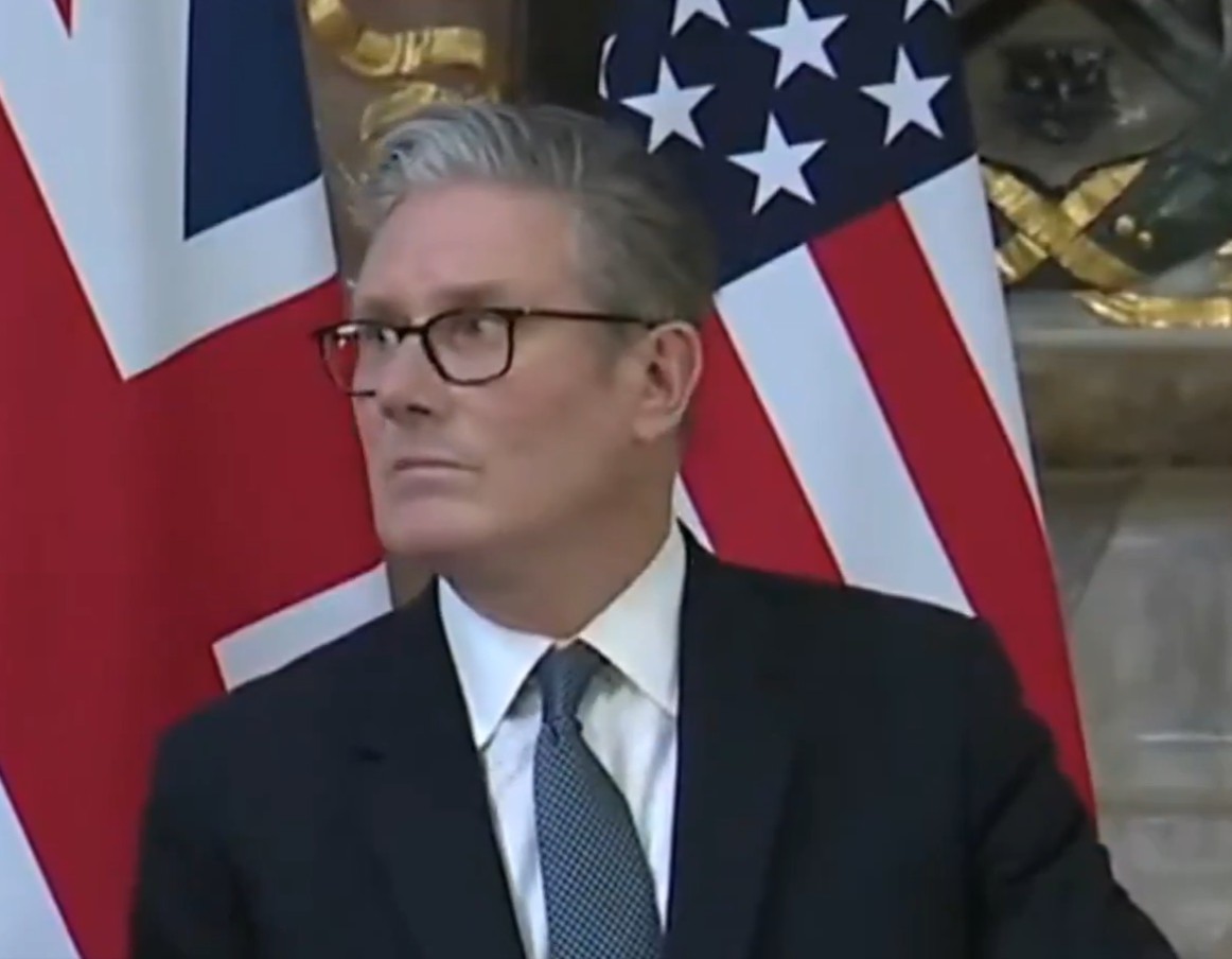 Reactia savuroasa a premierului de la Londra cand Trump povesteste ca a rezolvat un razboi care nu a existat niciodata