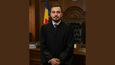 „Judecătorul” care a impresionat zeci de mii de români nu există. Povestea virală a fost creată cu inteligența artificială