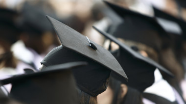 studenti la absolvire