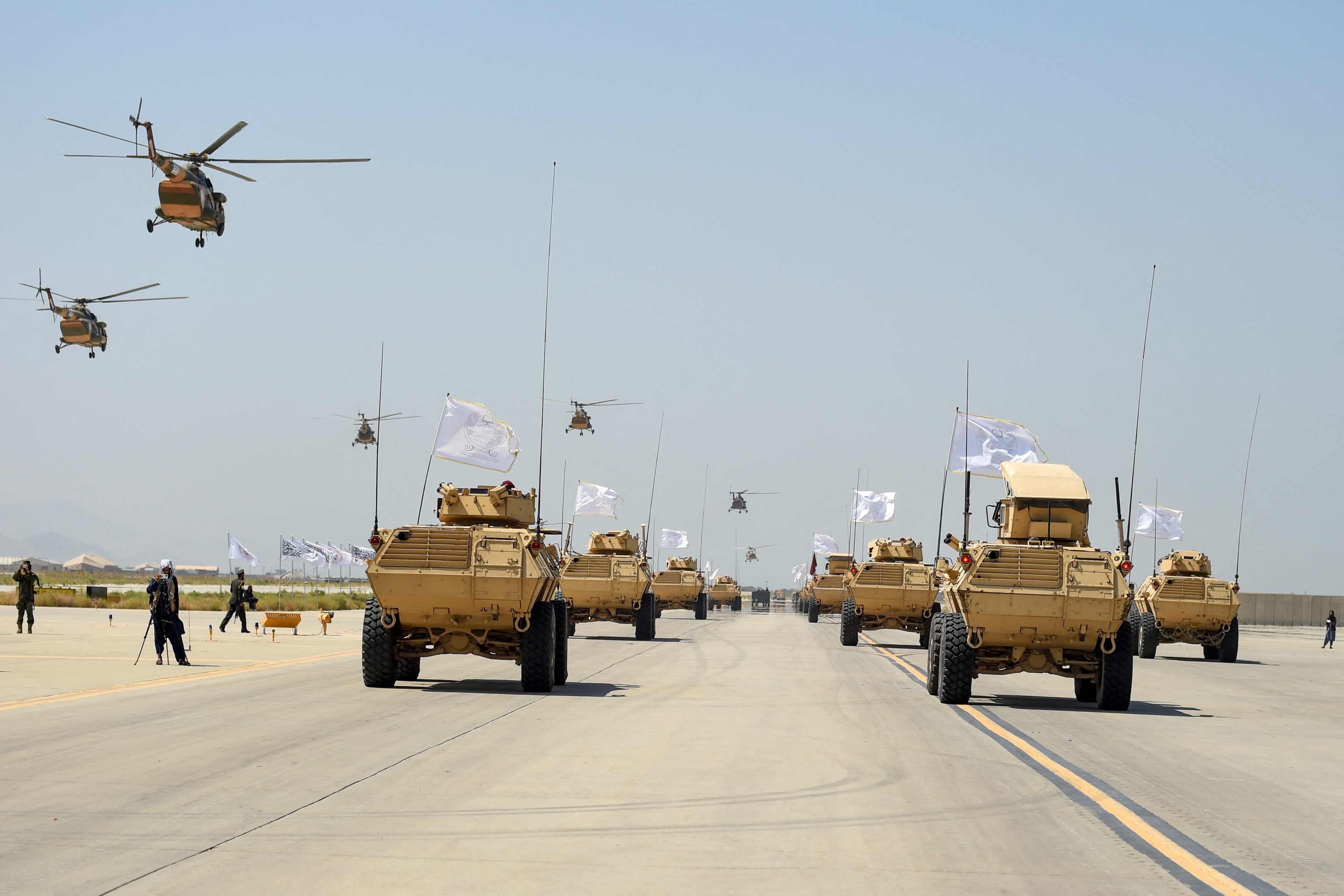 Replica talibanilor, după ce Trump a spus că vrea controlul bazei aeriene Bagram din Afganistan: I-am expulzat pe americani din Emirat