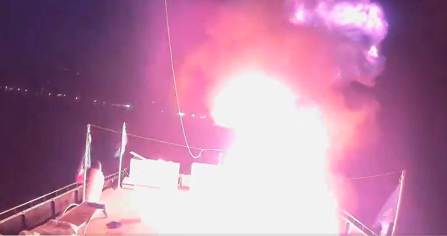 Convoiul de nave cu ajutoare pentru Gaza a fost atacat de drone a doua zi la rând. Printre activiști se află și Greta Thunberg