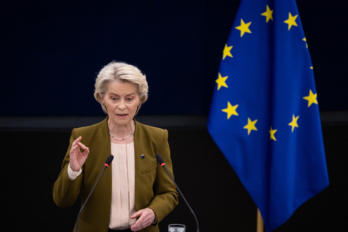 Von der Leyen vrea o strategie pentru maşini autonome bazate pe AI: „Automobilele viitorului trebuie sa fie construite in Europa”