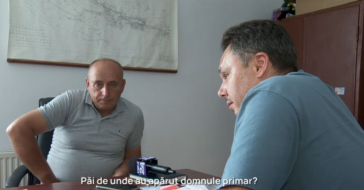 Primării „umplute” cu posturi din pix și primari bulversați de funcțiile fictive: „Habar nu am, șefu', de unde au apărut”
