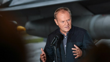 Polish F-16s on display as Prime Minister Donald Tusk meets pilots after Russian drone breach