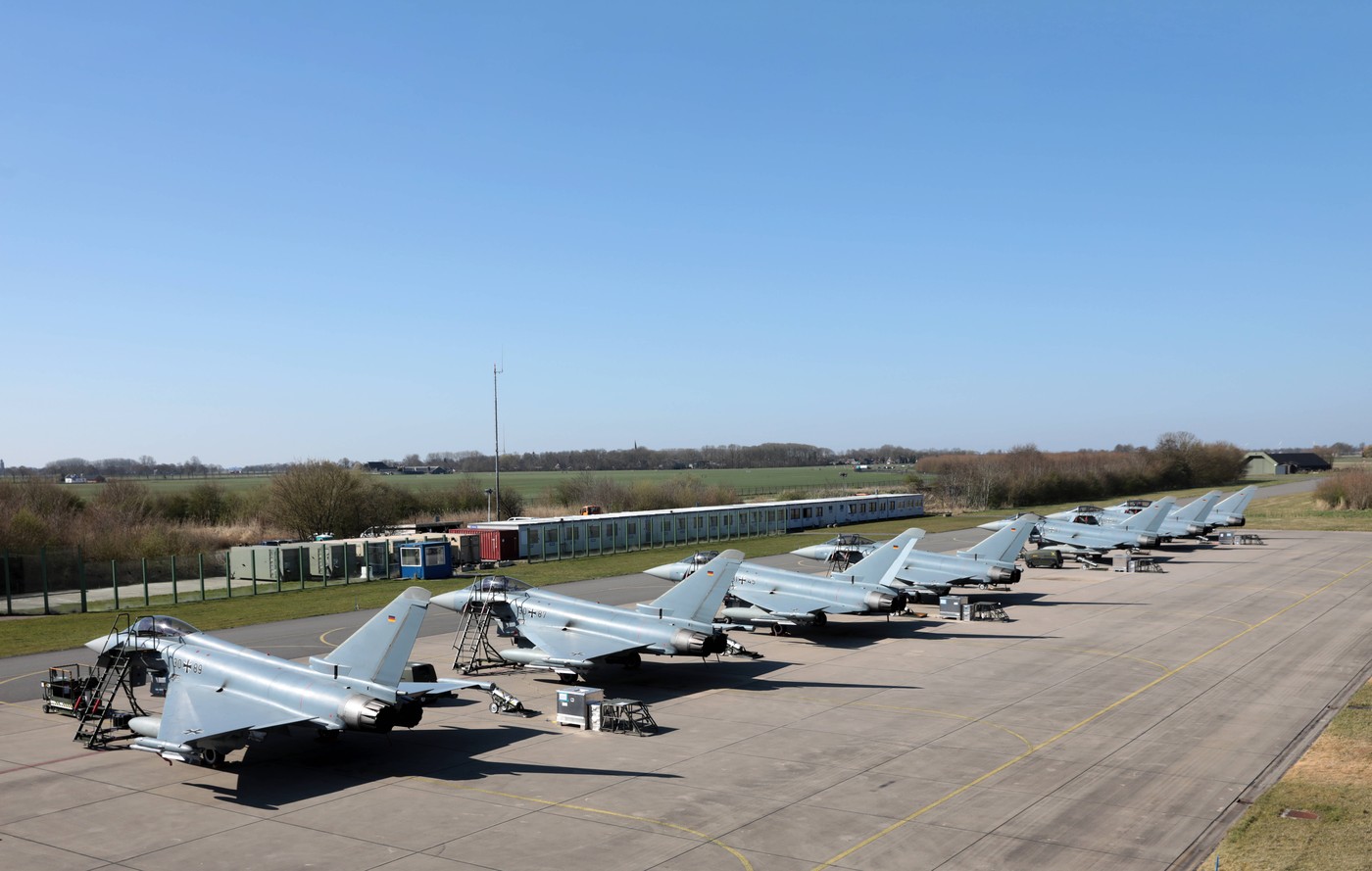 Aliații Poloniei trimit trupe, artilerie și sisteme de apărare aeriană pentru a securiza flancul estic al NATO