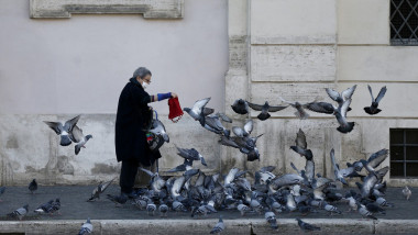 Il centro di Roma semi deserto per la pandemia di Coronavirus