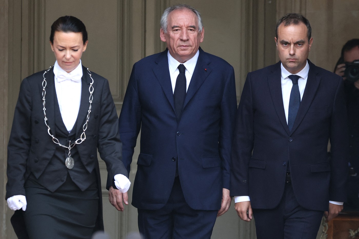 Fitch a retrogradat ratingul Franţei la cel mai scăzut nivel înregistrat vreodată. Bayrou dă vina pe „elitele” care „neagă adevărul”