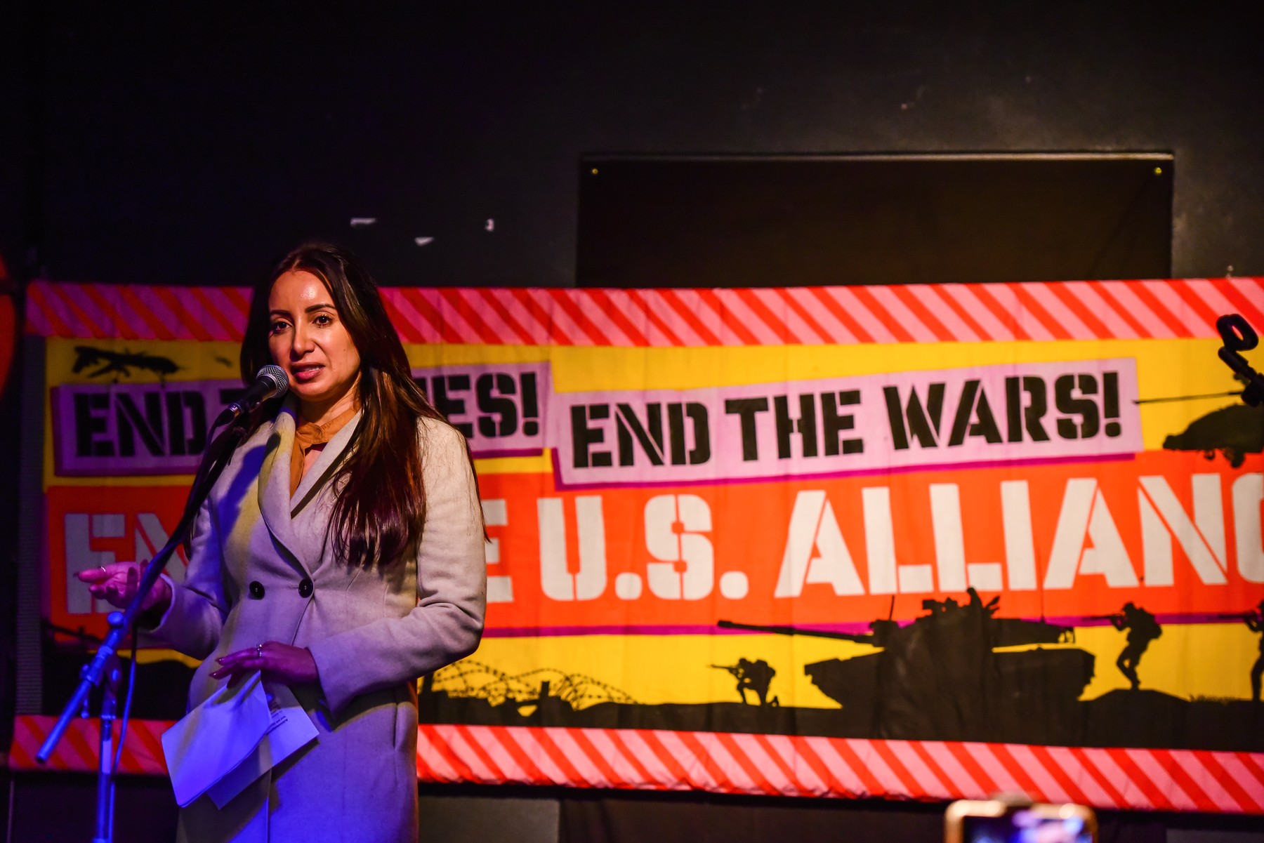 100.000 de dolari pentru o postare. Ce a scris jurnalista din Australia care a fost dată afară pe nedrept