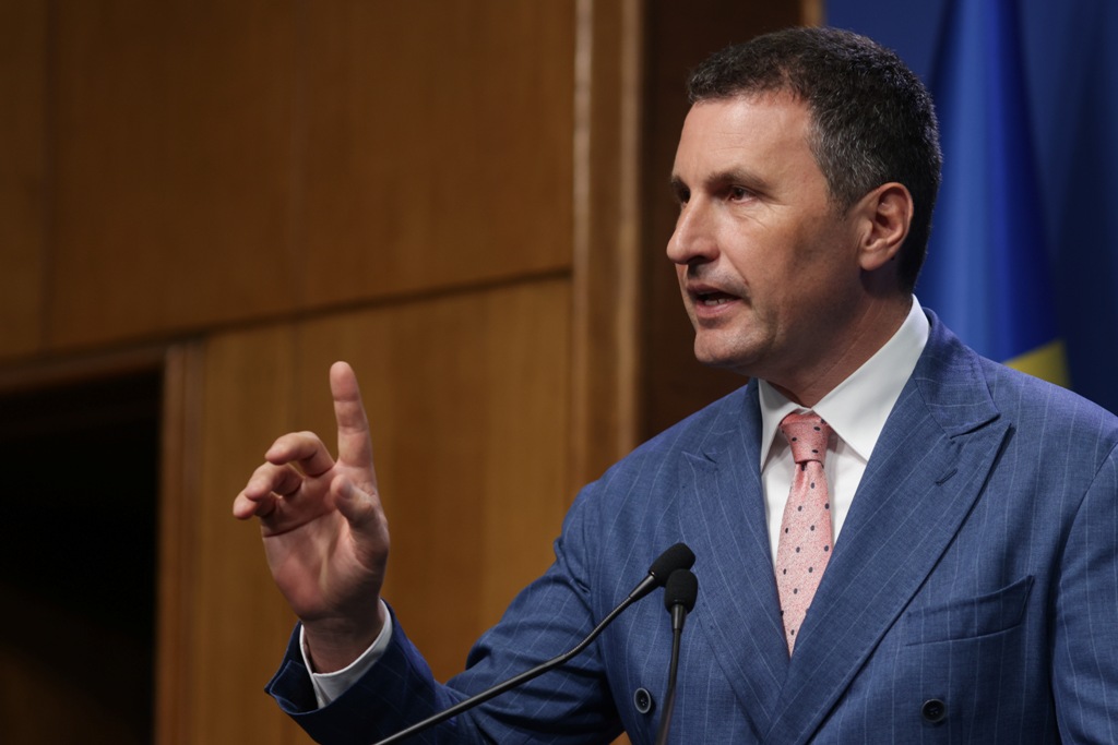 „România a greșit foarte mult”: Tanczos Barna, despre cheltuielile record cu dobânzile pe împrumuturi