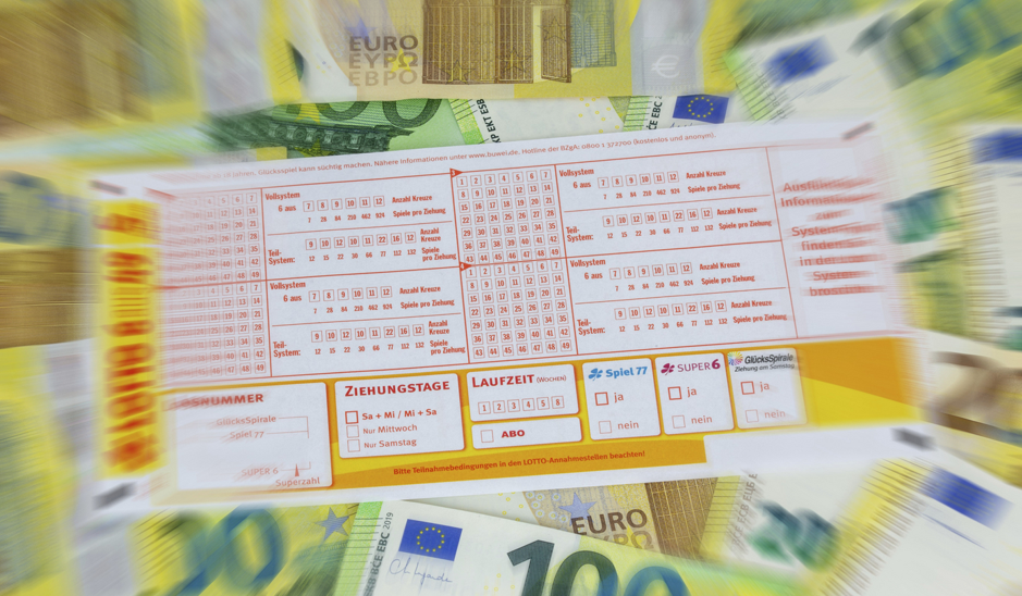 Bilet la loto de 15,3 milioane de euro, găsit după 6 luni. În timpul ăsta, posesorul se întreba cine e atât de prost să nu ridice banii