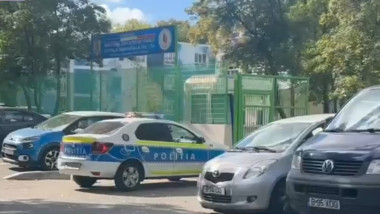 masina de politie scoala bucuresti