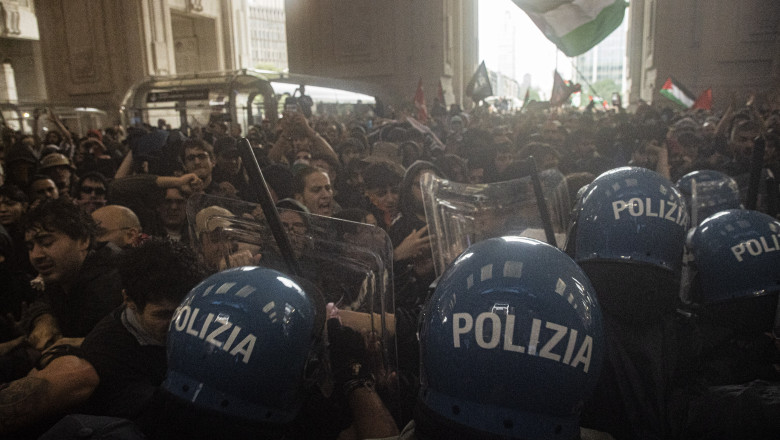 Proteste violente în Italia.