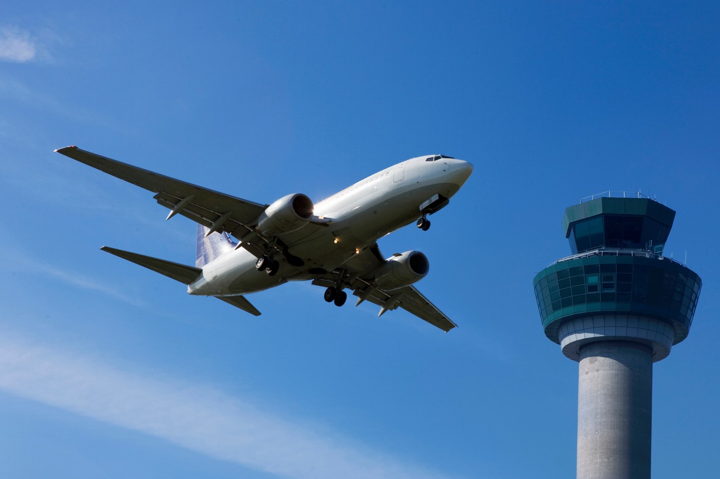 Un băiat afgan a zburat la New Delhi ascuns în trenul de aterizare al unui avion. După ce a ajuns la destinație, a fost trimis înapoi