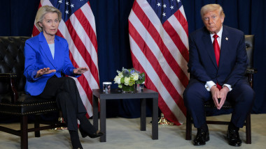 Ursula von der Leyen și Donald Trump.