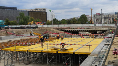 Lucrări la Planșeul Unirii.