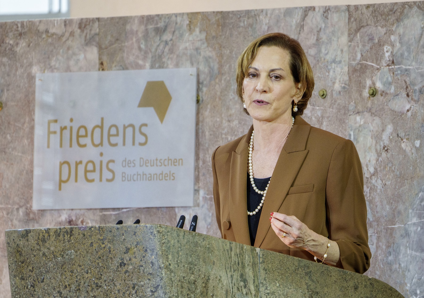 Jurnalistă americană, specialistă în spațiul ex-sovietic: „Dacă aștepți SUA, vei aștepta prea mult”