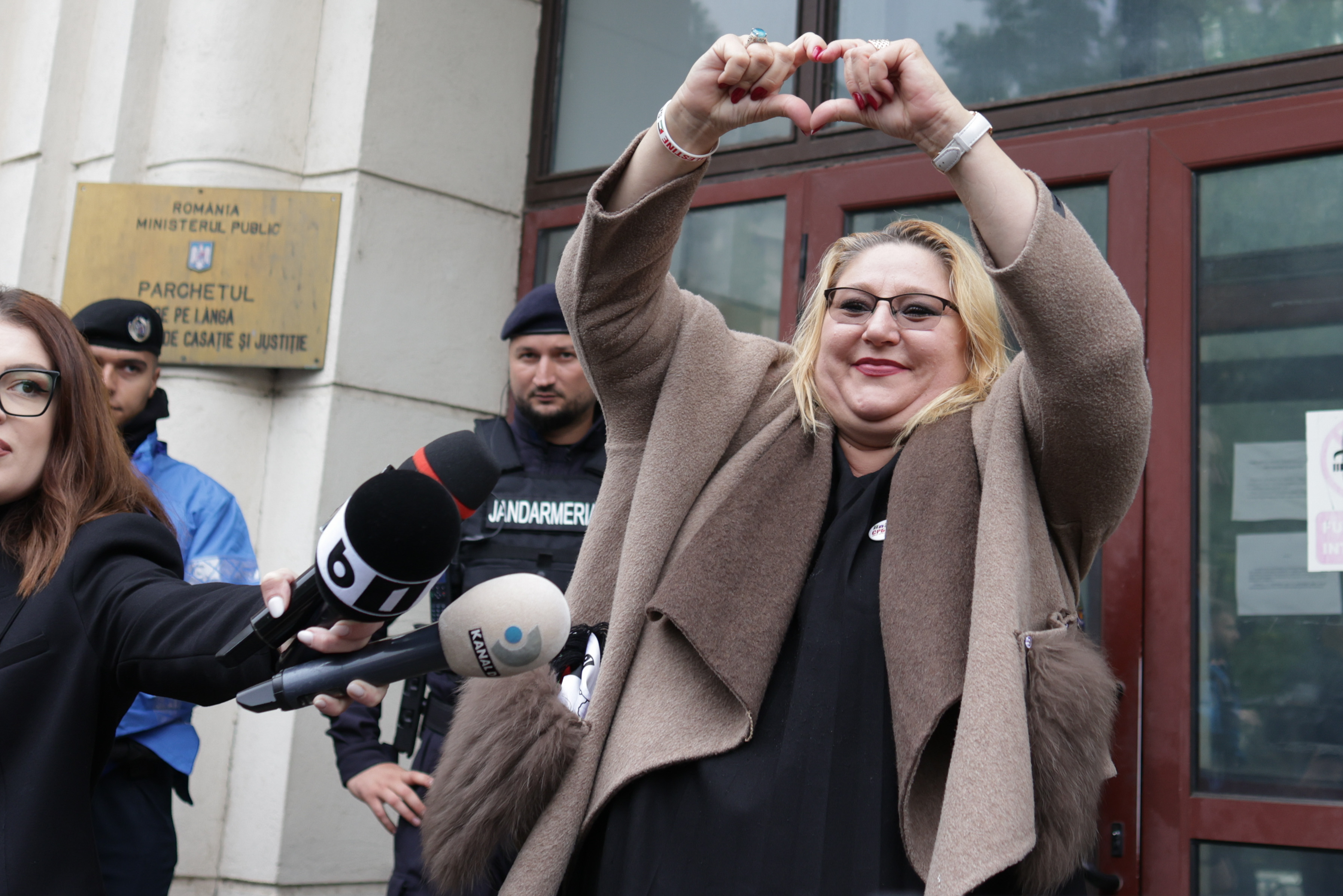 Acuzațiile oficiale aduse de procurori Dianei Șoșoacă. Parchetul cere ridicarea imunității europarlamentarei SOS România