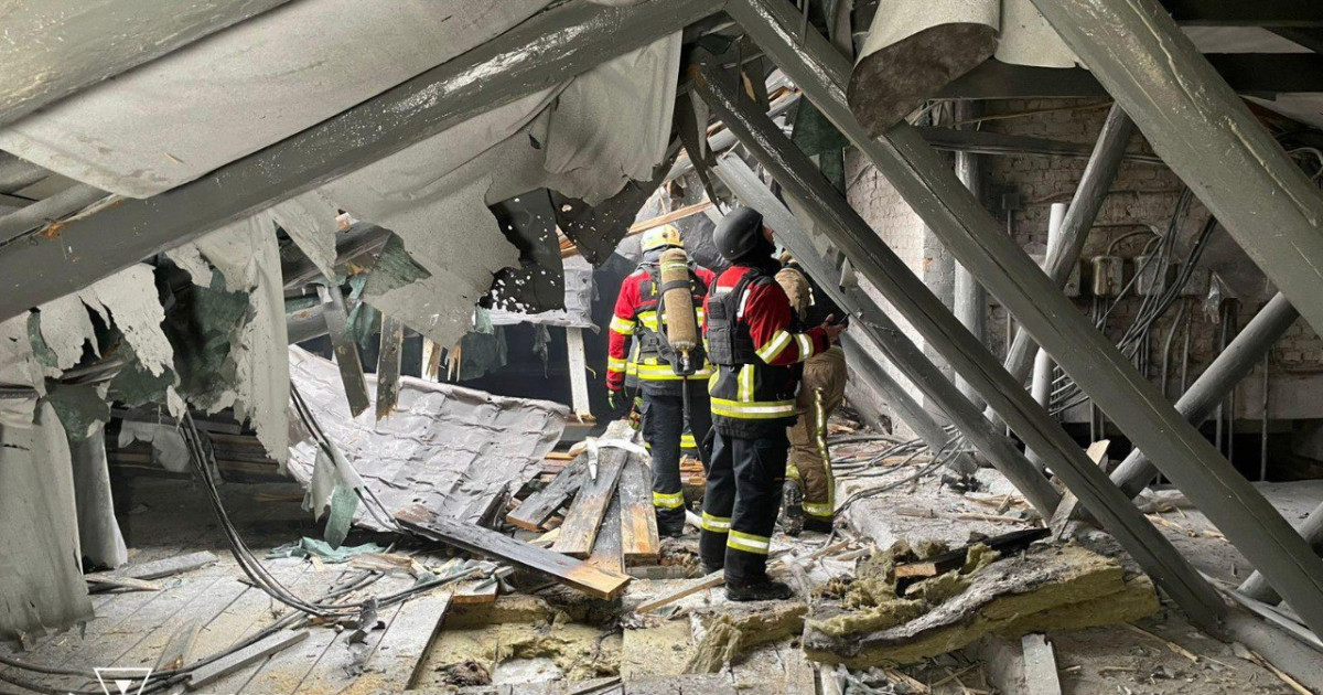 Rusia bombardează un centru perinatal din Sumî, 166 de persoane afectate