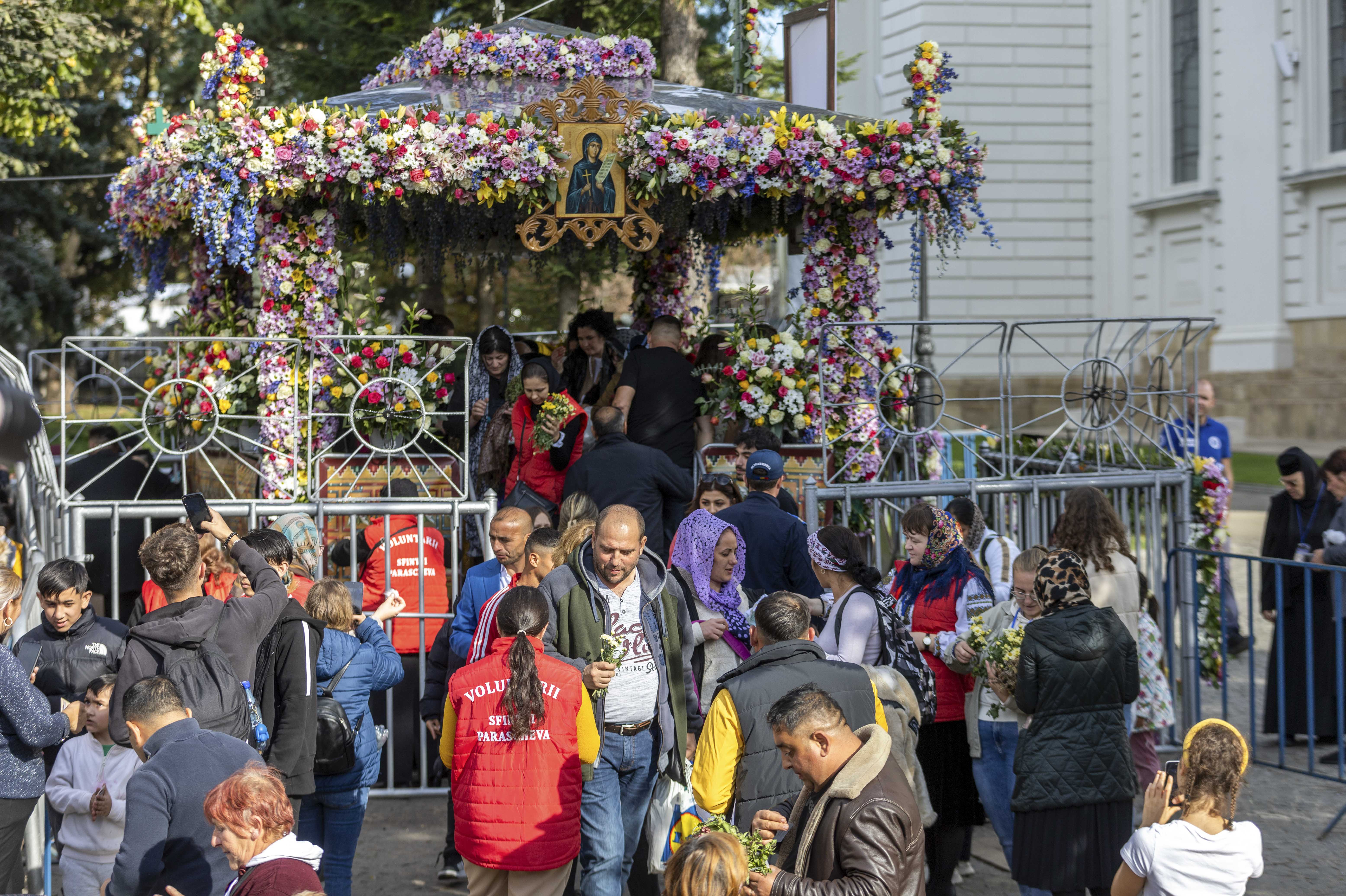 A început pelerinajul Sfintei Parascheva 2025. Moaștele Sfânului Grigorie Palama, Arhiepiscopul Tesalonicului, vor fi aduse la Iași