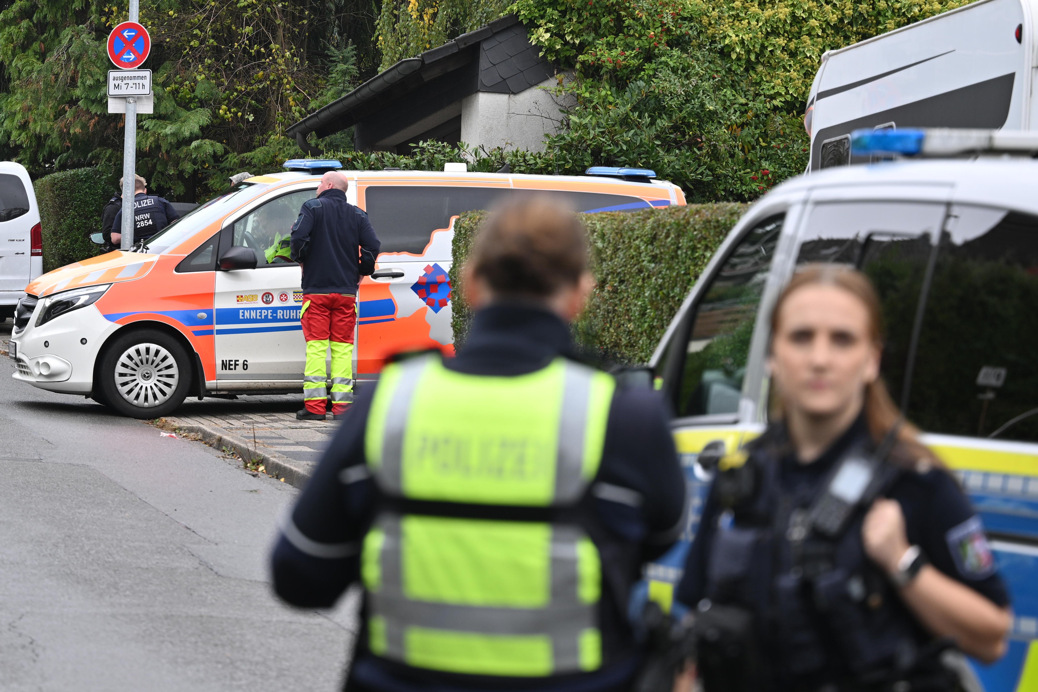 O politiciană din Germania, abia aleasă primar, a fost înjunghiată în fața casei sale și este în stare gravă