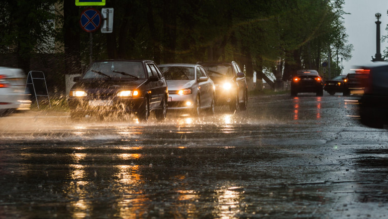 Este cod roșu de ploi abundente în sud-estul României, din cauza ciclonului Barbara.