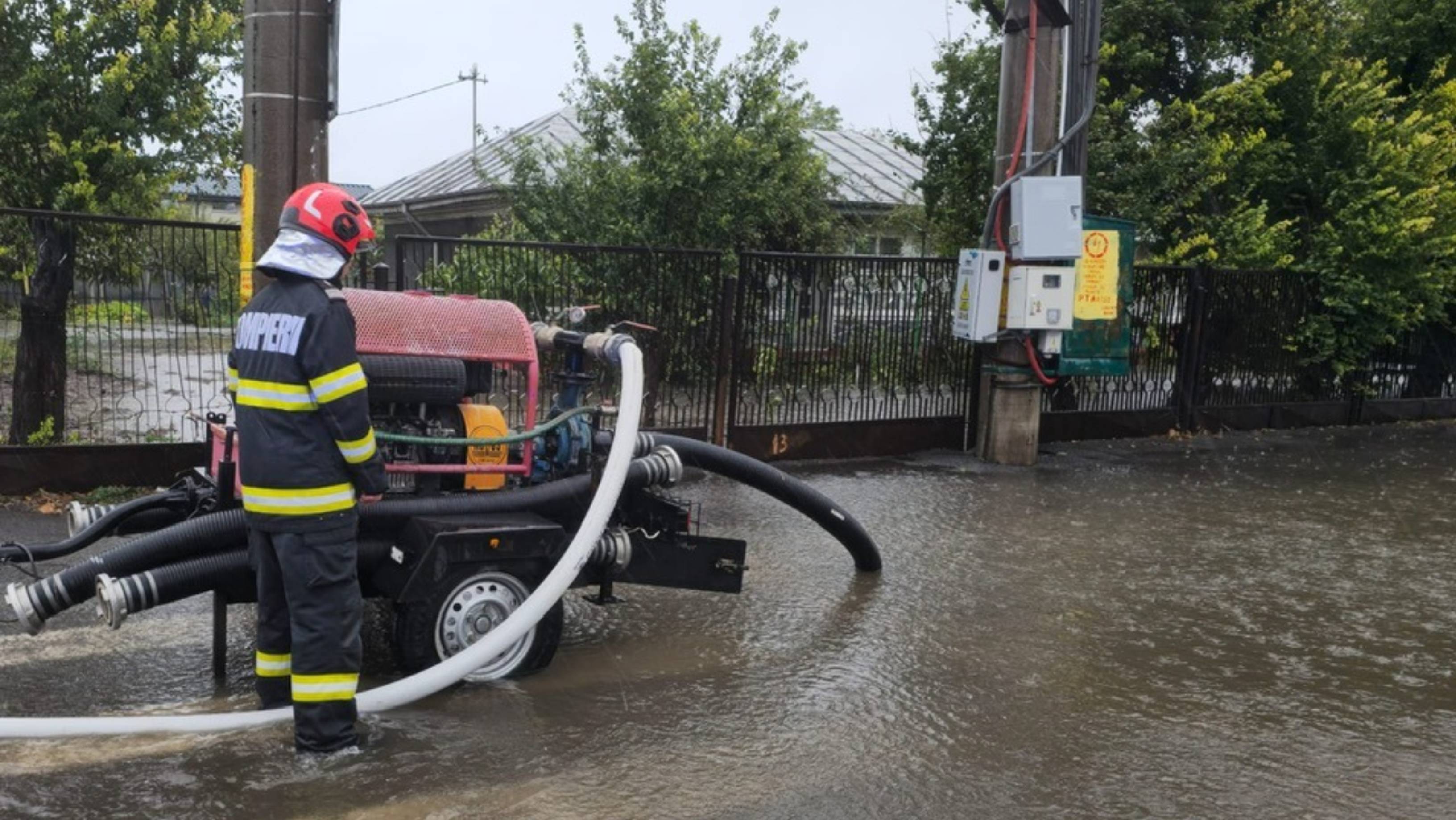 Raed Arafat, despre o campanie pe platformele sociale împotriva avertizărilor de vreme rea: „O manipulare crasă”